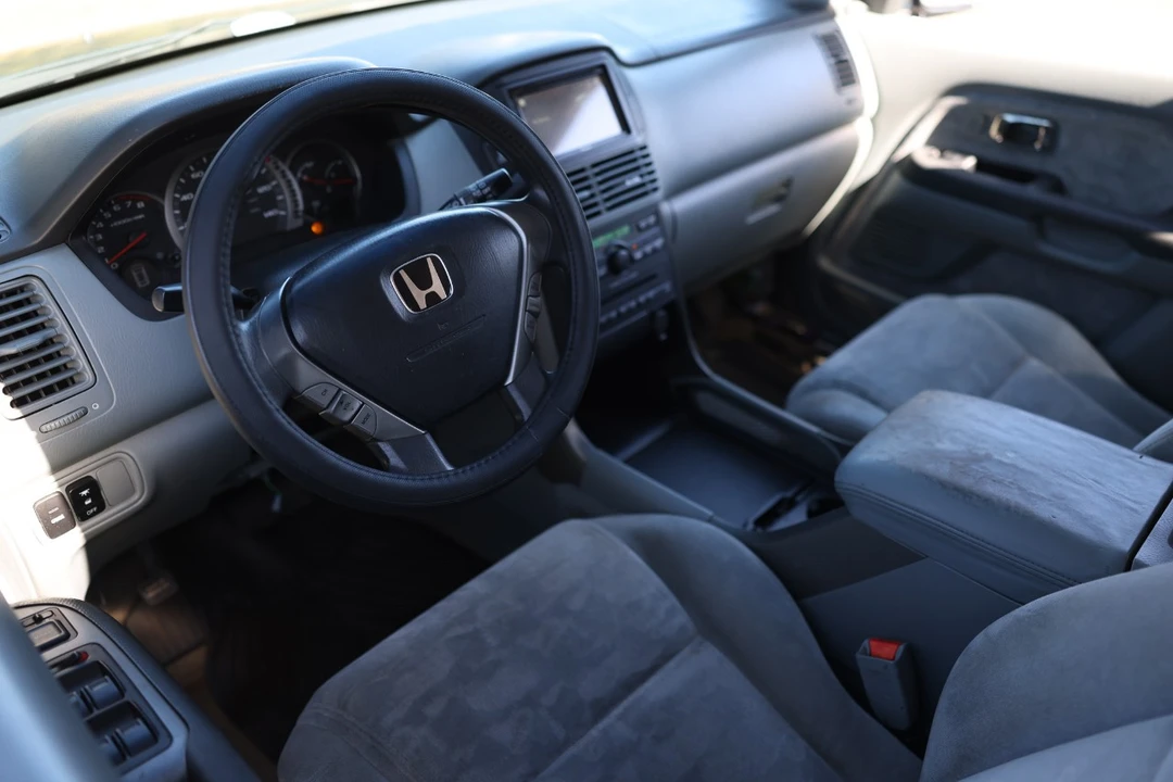 2005 Honda Pilot 1st Gen - Image 4 of 12