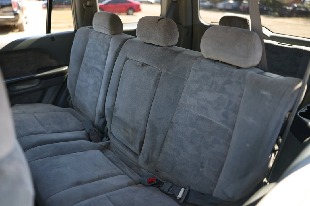 2005 Honda Pilot 1st Gen - Image 8 of 12