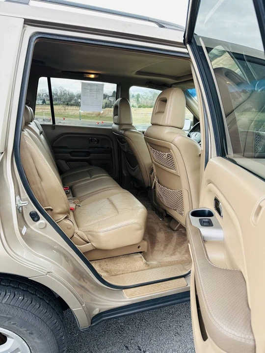 2005 Honda Pilot 1st Gen - Image 16 of 24