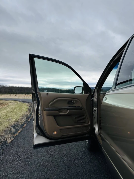 2005 Honda Pilot 1st Gen - Image 9 of 24