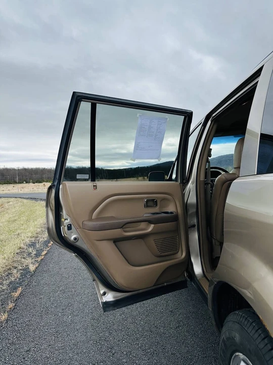 2005 Honda Pilot 1st Gen - Image 10 of 24
