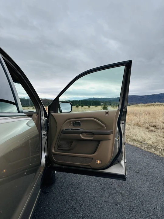 2005 Honda Pilot 1st Gen - Image 11 of 24