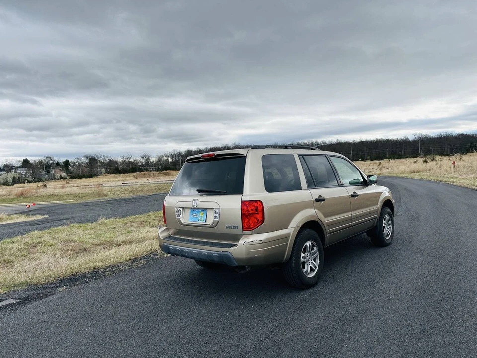 2005 Honda Pilot 1st Gen - Image 4 of 24
