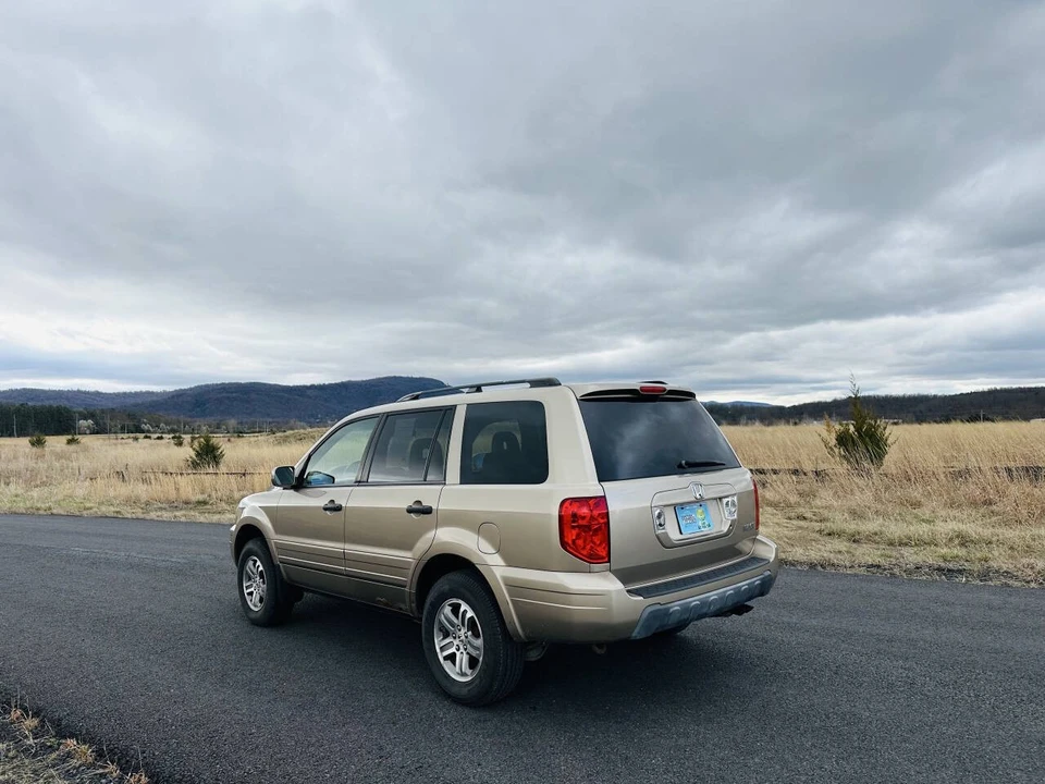 2005 Honda Pilot 1st Gen - Image 5 of 24