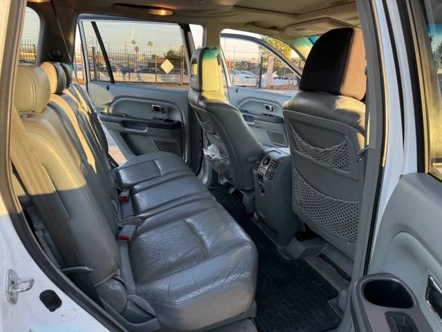 2005 Honda Pilot 1st Gen - Image 17 of 21