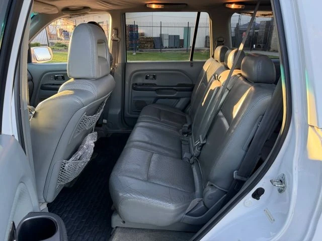 2005 Honda Pilot 1st Gen - Image 13 of 21