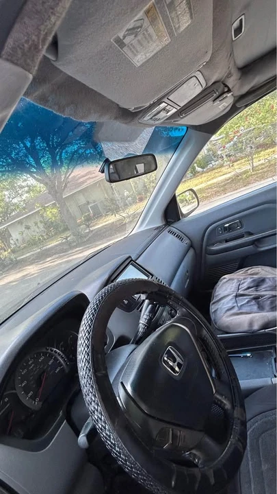2005 Honda Pilot 1st Gen - Image 11 of 13