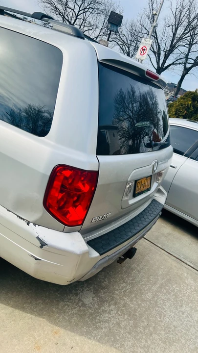 2005 Honda Pilot 1st Gen - Image 5 of 12
