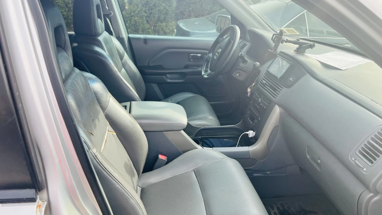 2005 Honda Pilot 1st Gen - Image 6 of 12