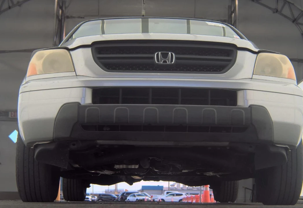 2005 Honda Pilot 1st Gen - Image 3 of 12