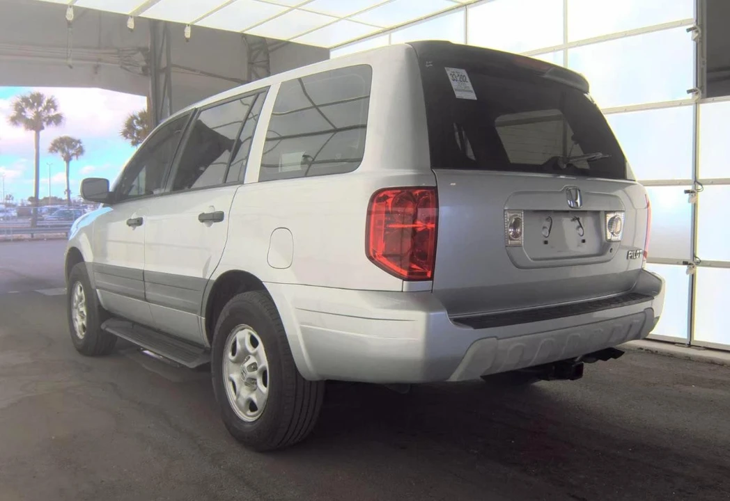2005 Honda Pilot 1st Gen - Image 8 of 12
