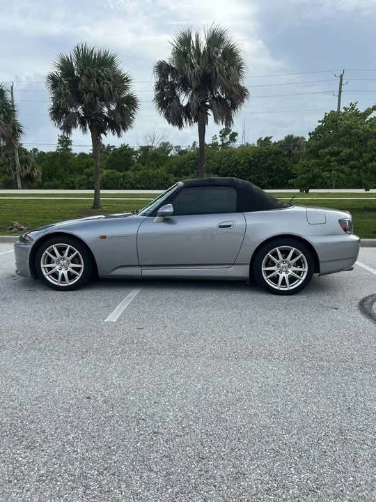 2005 Honda S2000 - Image 5 of 15