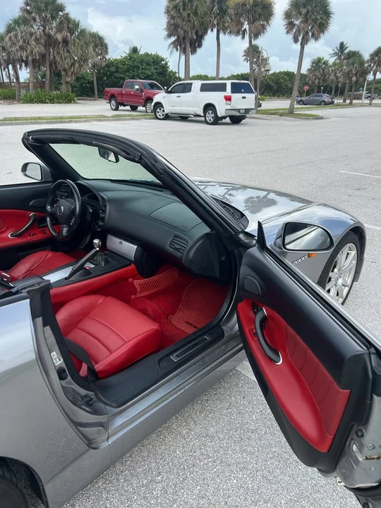 2005 Honda S2000 - Image 9 of 15
