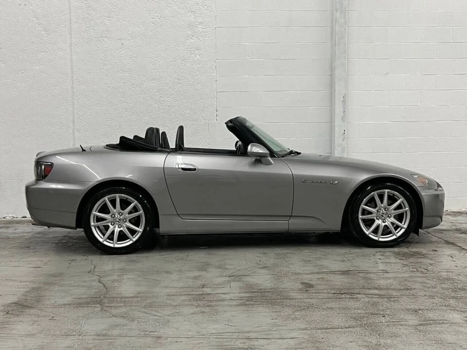 2005 Honda AP2 S2000 - Image 17 of 18