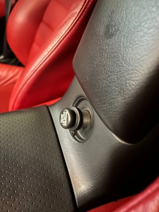 2005 Honda S2000 - Image 14 of 15