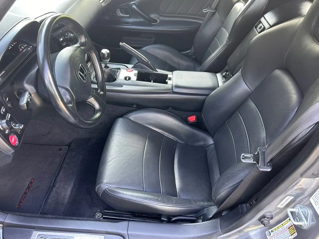2005 Honda AP2 S2000 - Image 5 of 9