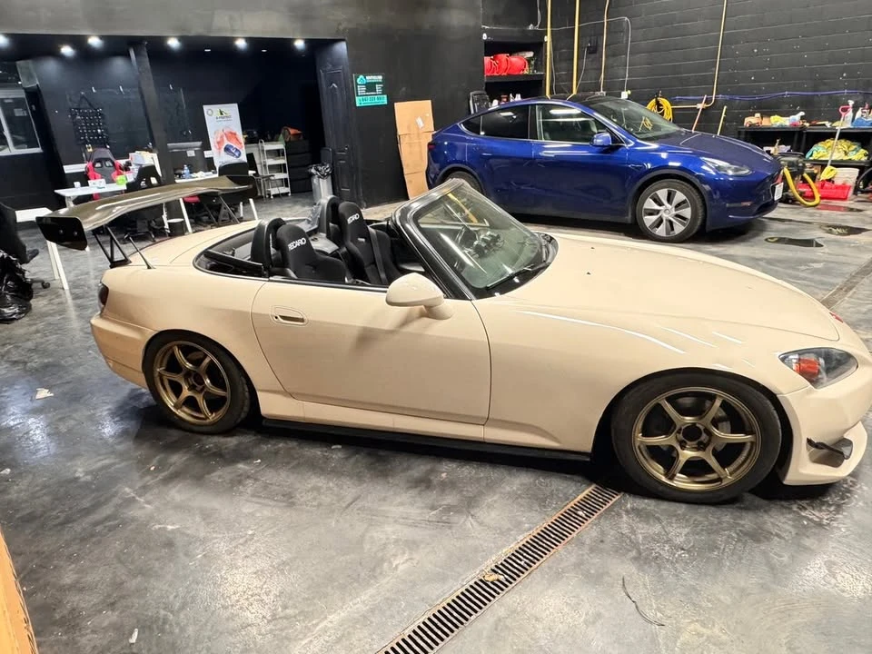 2005 Honda AP2 S2000 - Image 3 of 17