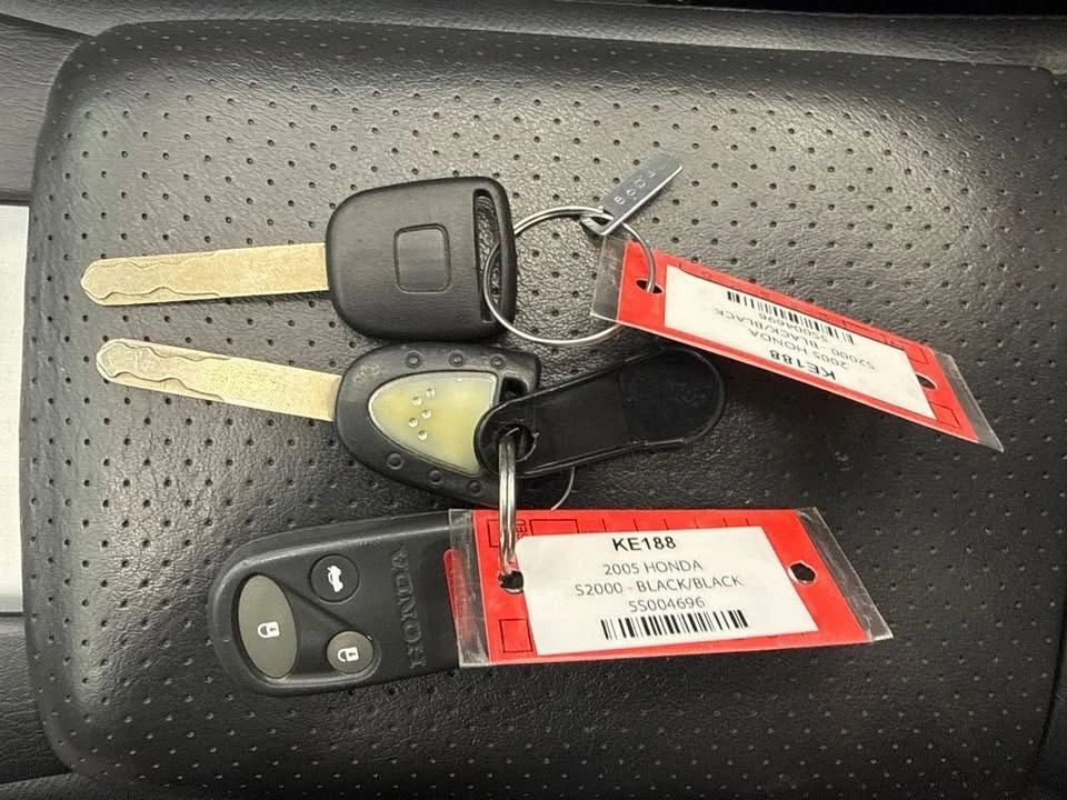 2005 Honda S2000 - Image 15 of 15