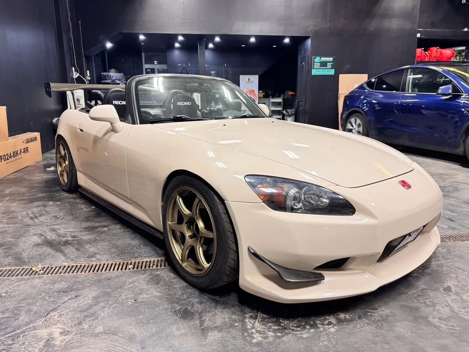 2005 Honda AP2 S2000 - Image 2 of 17