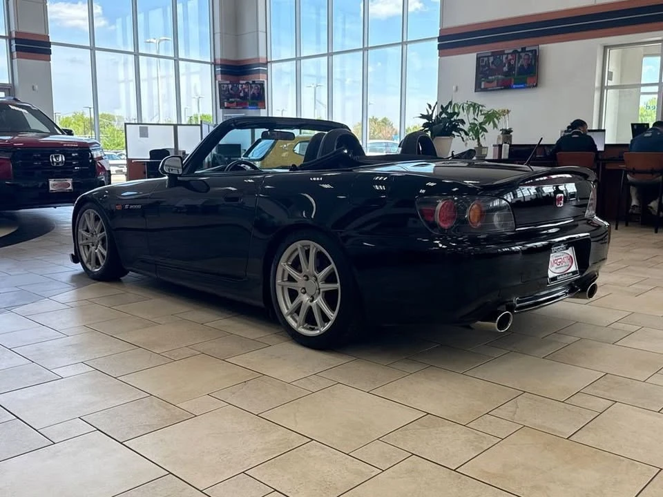 2005 Honda S2000 - Image 4 of 15