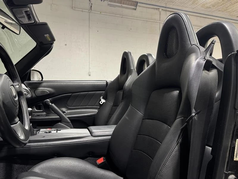 2005 Honda AP2 S2000 - Image 3 of 8