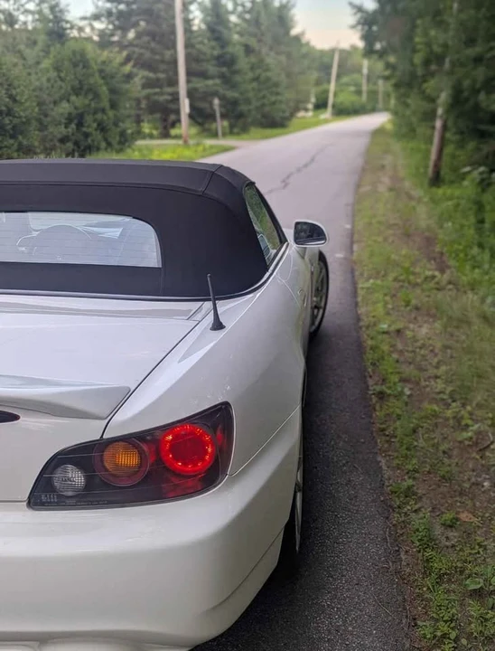 2005 Honda AP2 S2000 - Image 3 of 10