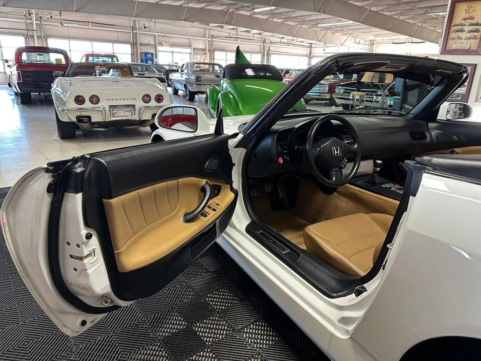 2005 Honda AP2 S2000 - Image 11 of 12
