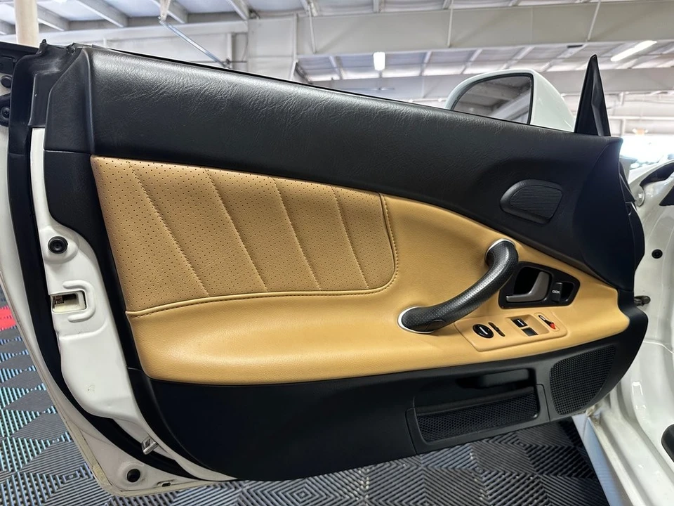 2005 Honda AP2 S2000 - Image 12 of 12