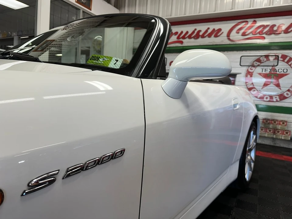 2005 Honda AP2 S2000 - Image 8 of 12