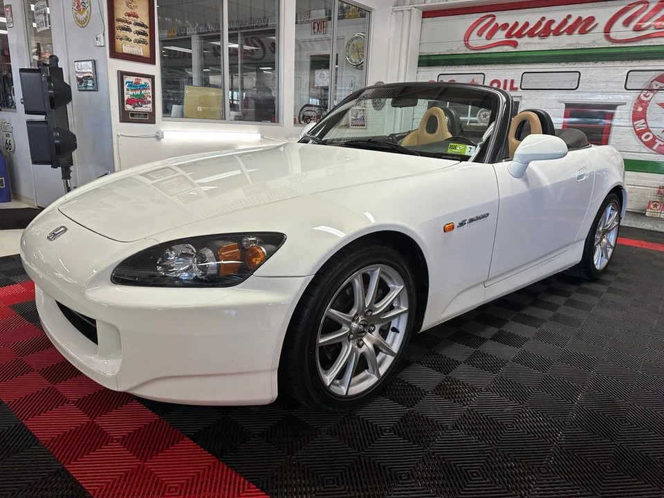 2005 Honda AP2 S2000 - Image 7 of 12