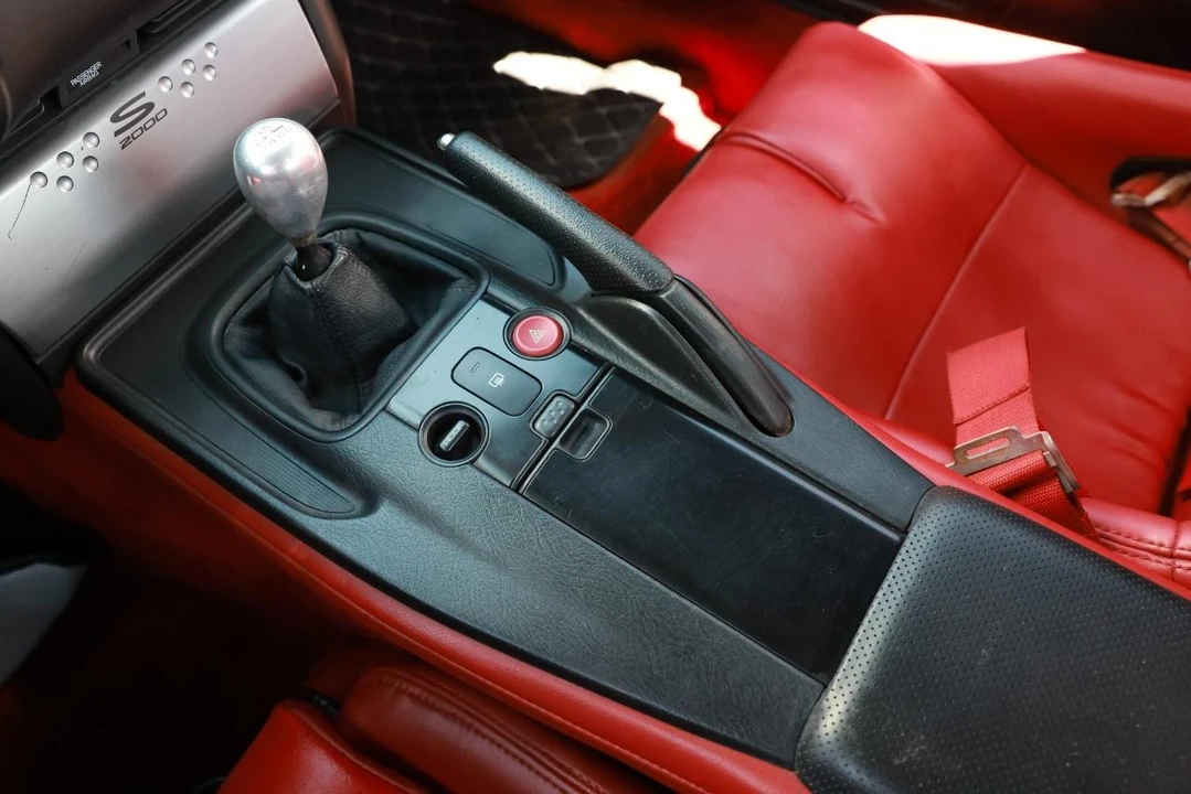 2005 Honda AP2 S2000 - Image 27 of 31