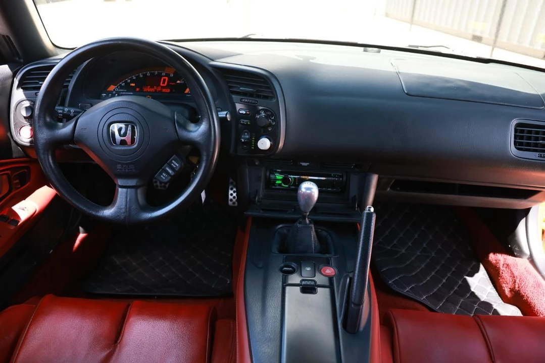 2005 Honda AP2 S2000 - Image 2 of 31