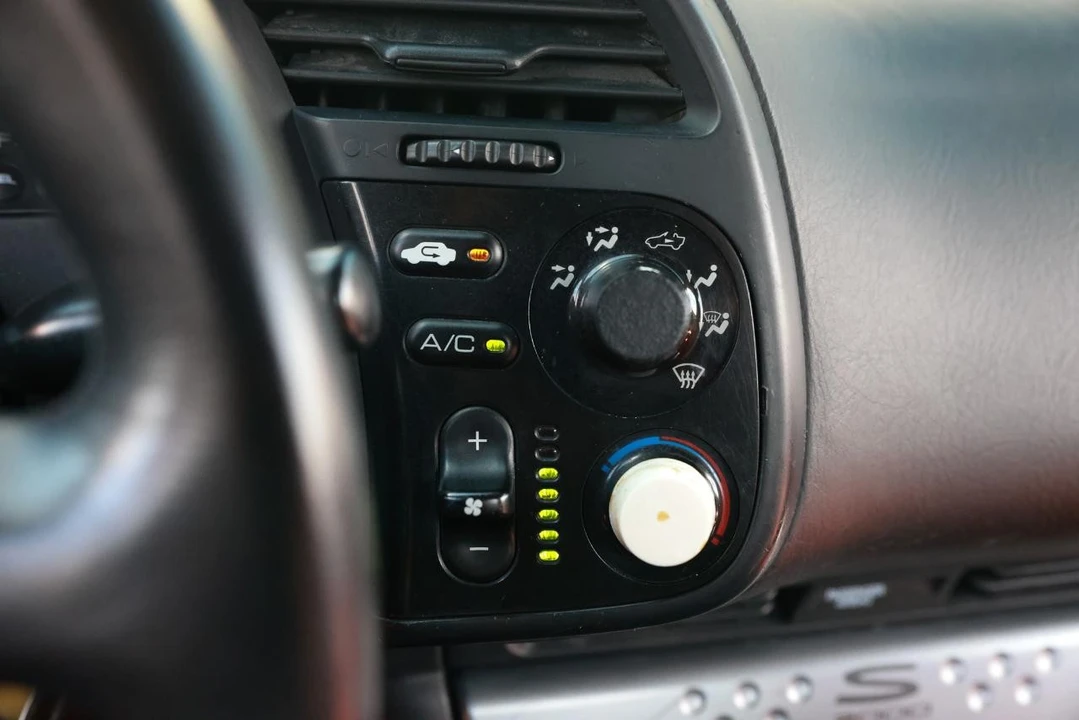 2005 Honda AP2 S2000 - Image 21 of 31