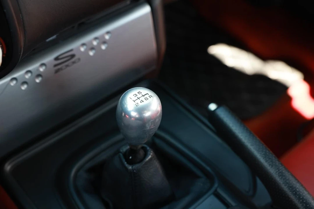 2005 Honda AP2 S2000 - Image 29 of 31
