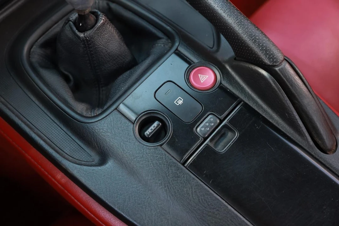 2005 Honda AP2 S2000 - Image 28 of 31