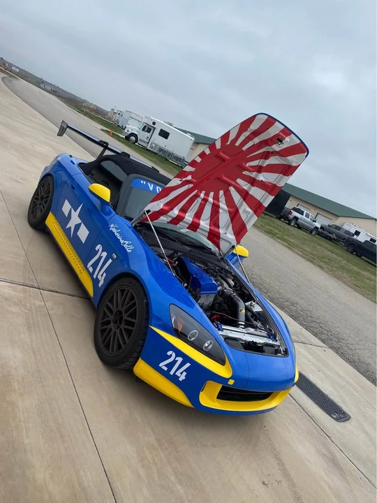 2005 Honda AP2 S2000 - Image 2 of 5