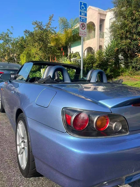 2005 Honda AP2 S2000 - Image 2 of 6