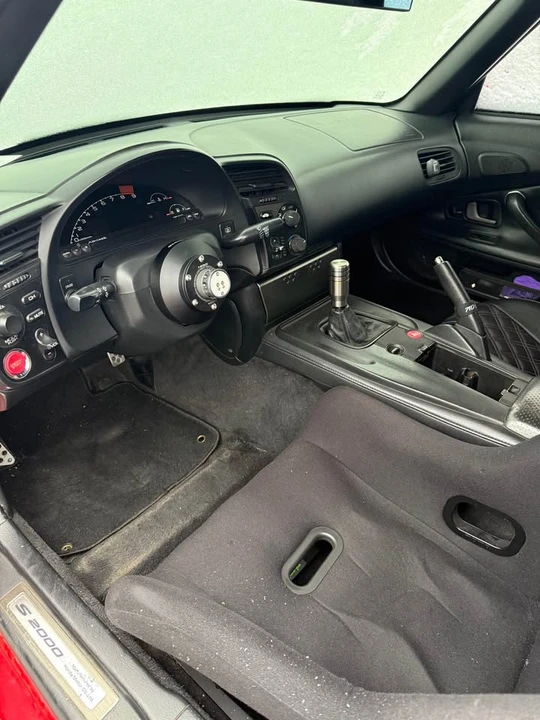 2005 Honda AP2 S2000 - Image 2 of 7