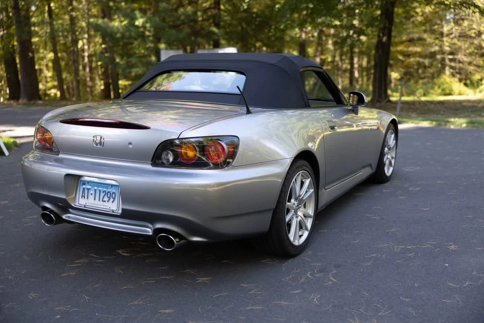 2005 Honda AP2 S2000 - Image 5 of 10