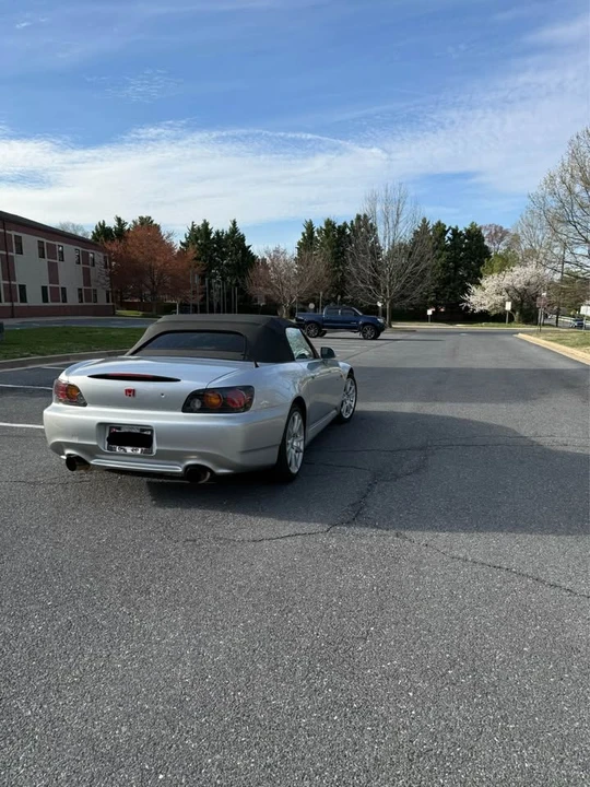 2005 Honda AP2 S2000 - Image 2 of 20