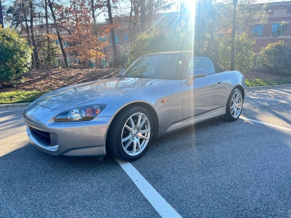 2005 Honda AP2 S2000 - Image 2 of 12