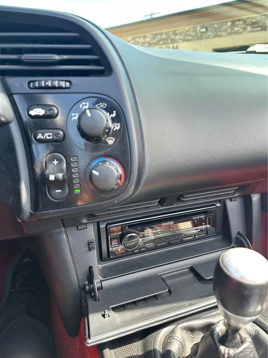 2005 Honda AP2 S2000 - Image 8 of 10