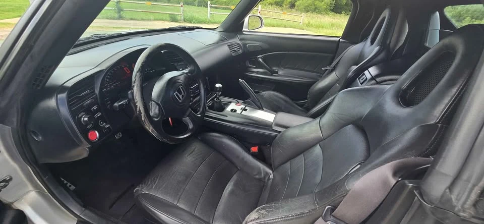 2005 Honda AP2 S2000 - Image 8 of 17