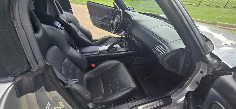 2005 Honda AP2 S2000 - Image 9 of 17