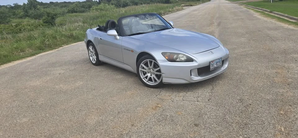 2005 Honda AP2 S2000 - Image 2 of 17