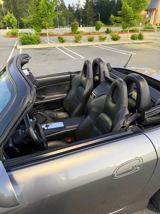 2005 Honda AP2 S2000 - Image 9 of 16