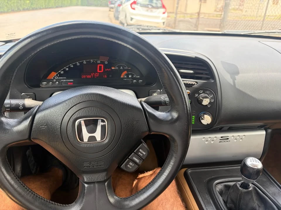 2005 Honda AP2 S2000 - Image 8 of 9