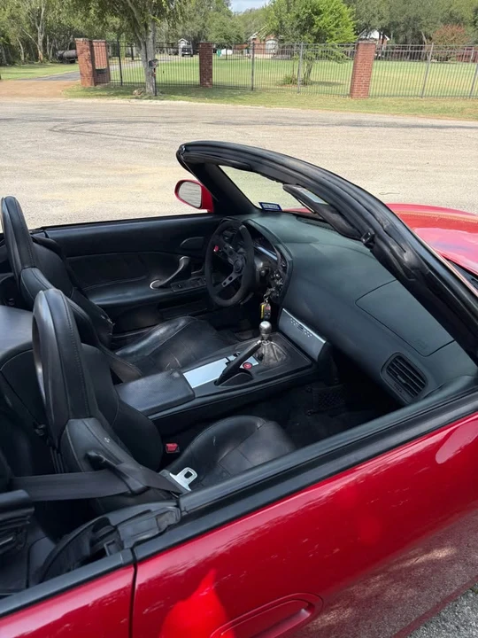 2005 Honda AP2 S2000 - Image 9 of 12