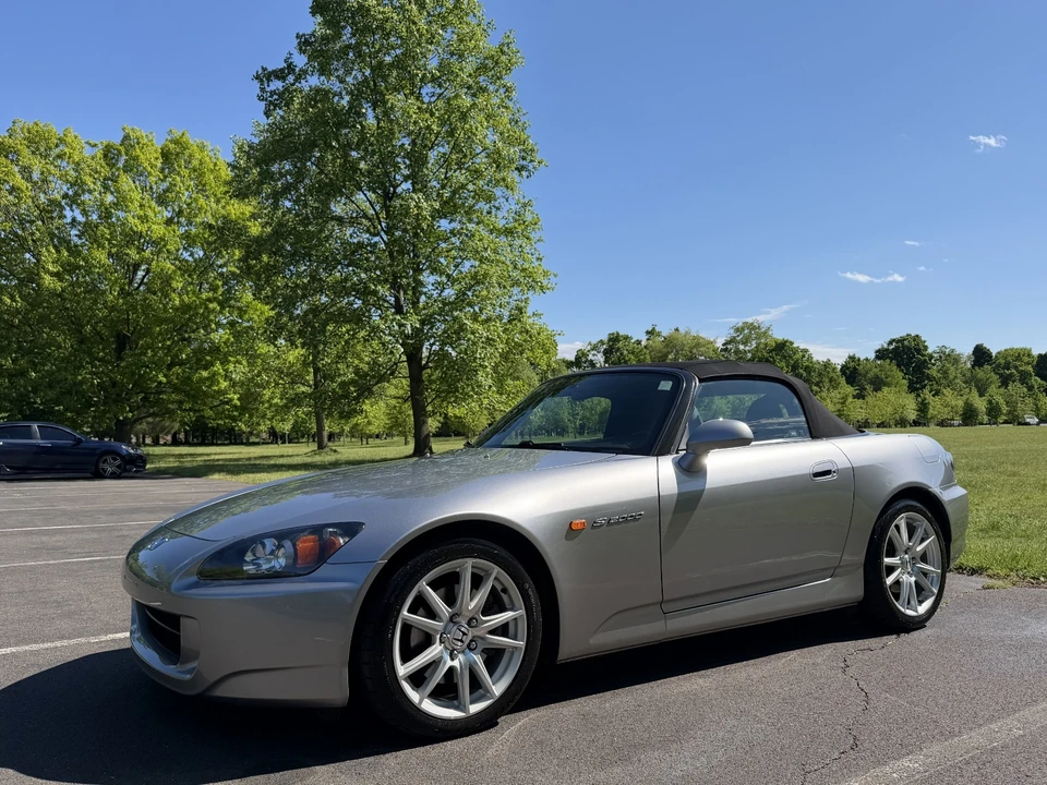 2005 Honda AP2 S2000 - Image 2 of 23