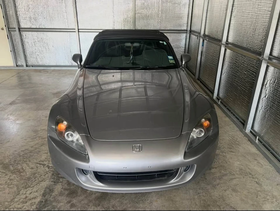 2005 Honda AP2 S2000 - Image 2 of 13